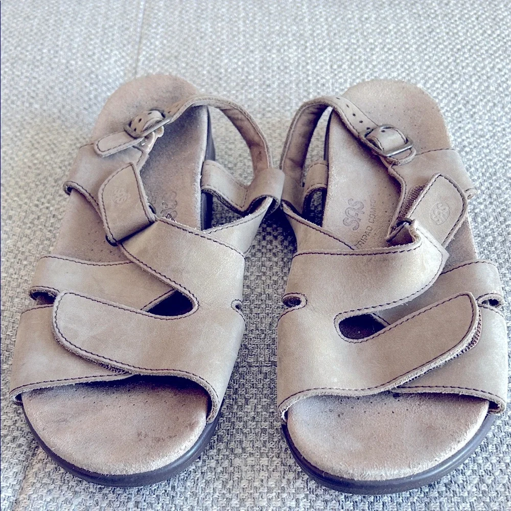 SAS Women's Huggy Suede Sandals in Taupe / Tan - Picture 1 of 7